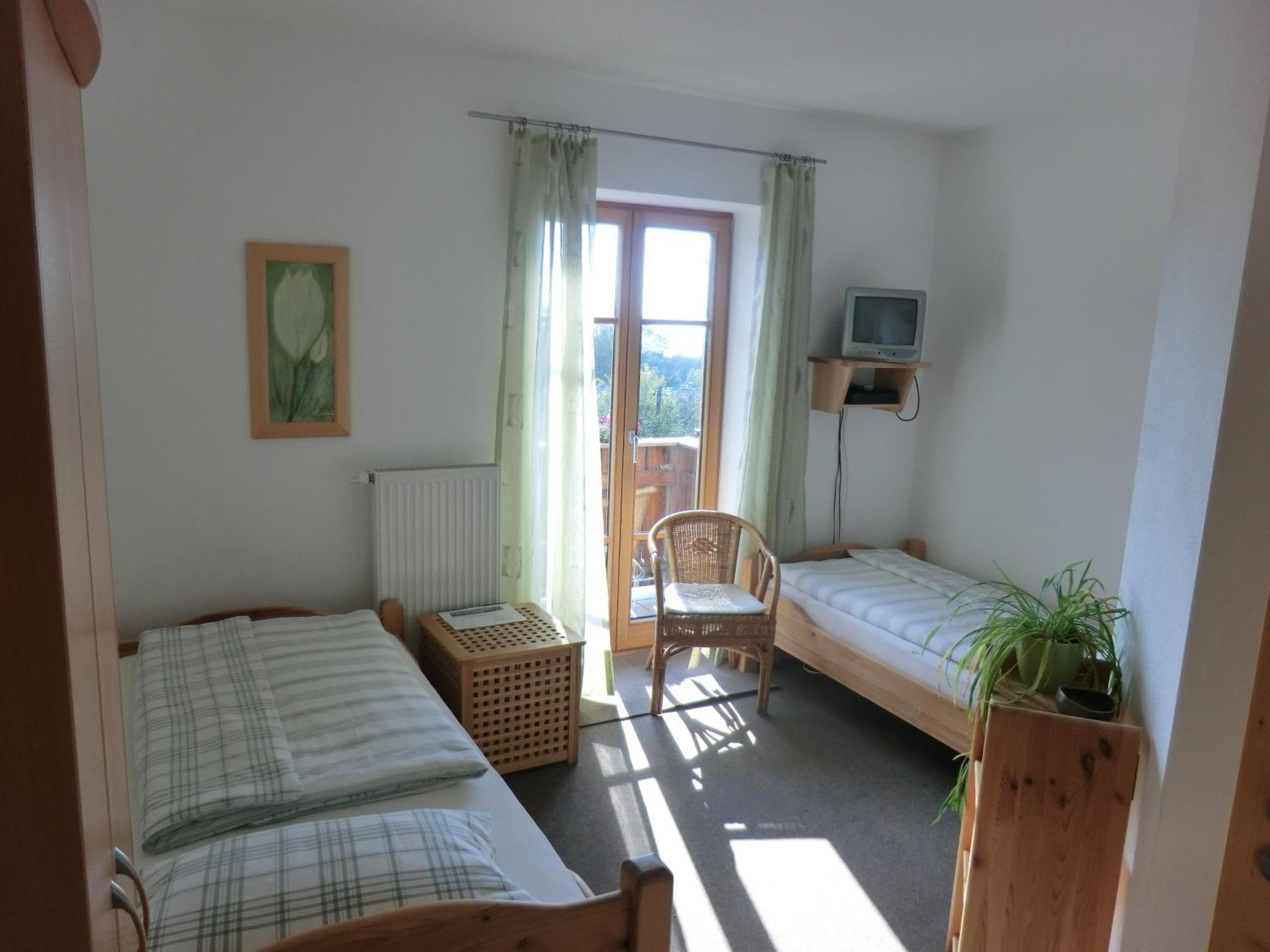 Zum Horizont Hotel Deggendorf Luaran gambar